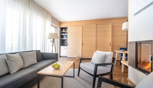 Classic Chalet, Mountain View
