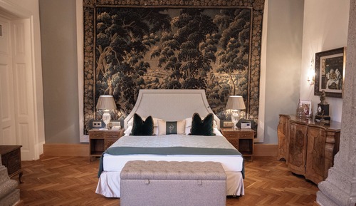 Design Suite, 1 King Bed, Park View, Corner