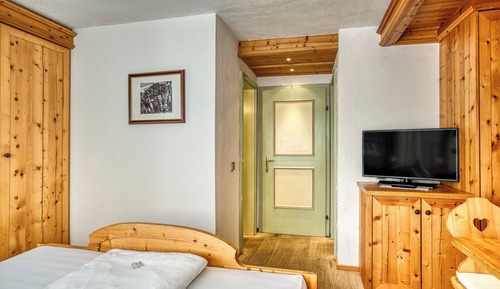 Basic Double Room