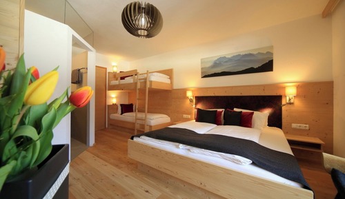 Apartment 3 Bedrooms and 3 Bathrooms