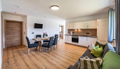 Two-Bedroom Deluxe Apartment with Garden View