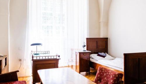 Standard Single Room with Shower
