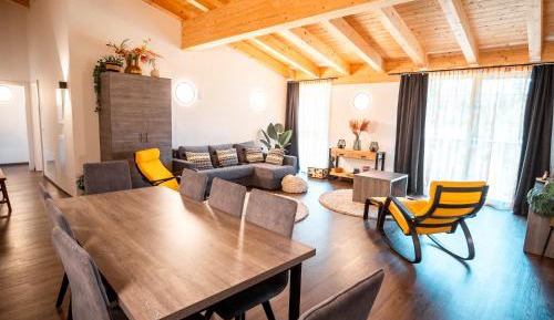 Three-Bedroom Apartment with Mountain View