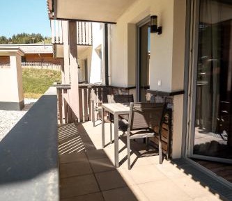 One-Bedroom Apartment with View