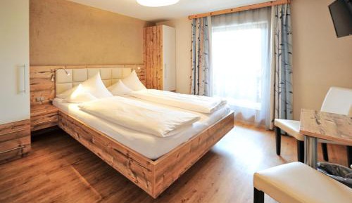 Junior Suite with Mountain View