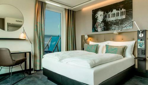 Superior Double Room with Balcony