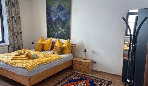 One-Bedroom Apartment with City View