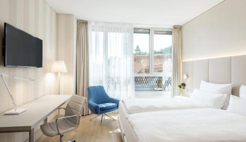 Standard Double or Twin Room with View