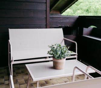 One-Bedroom Apartment with Balcony
