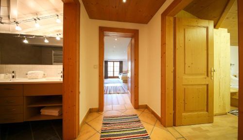 Three-Bedroom Apartment - Annex