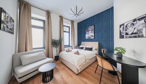 Triple Room with Shared Bathroom