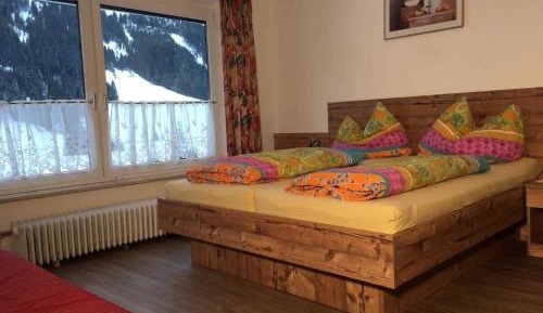 One-Bedroom Apartment with Balcony