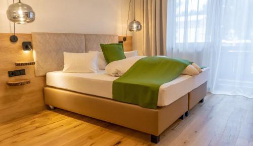 Large Double Room