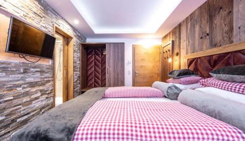 Deluxe Double or Twin Room with Balcony