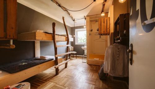 Twin Room with Shower