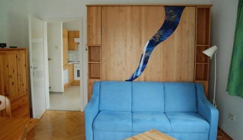 One-Bedroom Apartment with Balcony