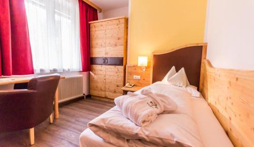 Economy Single Room
