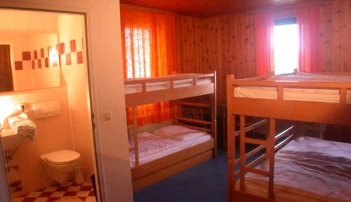 Quintuple Room