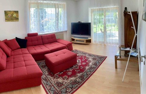 Arzl Apartment | Apartment 'Sonnige Wohnung In Innsbruck-Arzl' with Mountain View, Private Terrace and Wi-Fi