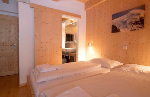 Turracher Hohe Ski Chalet | Peaceful Chalet in Turracherhöhe with Indoor Hot Tub