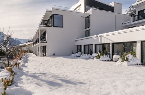 Telfes im Stubai Apartment | Cosy apartment for 4 guests with pool, WIFI, TV, terrace, pets allowed and parking