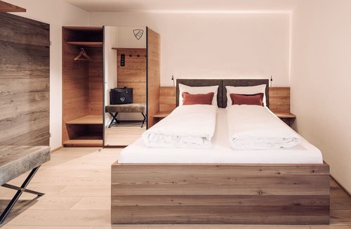 Matrei in Osttirol Hotel | Naturhotel Outside
