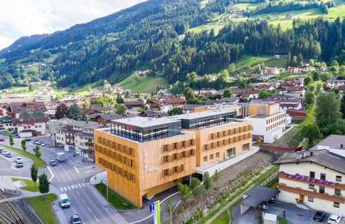 Kaltenbach Hotel | Explorer Hotel Zillertal