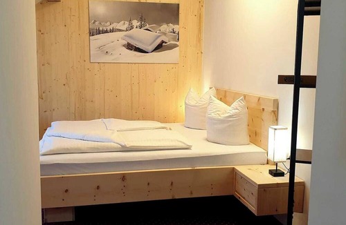 Sulz House | Hotel Pension Löwen nahe Feldkirch - günstige Zimmer für Urlauber, Firmen und Monteure