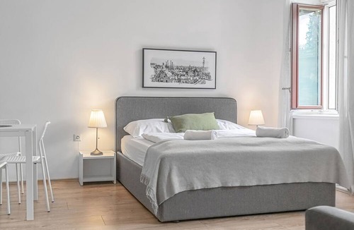 Wahring Apartment | Stylish Modern 2BR Near Vienna AKH