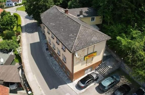 Kapfenberg House | Waldrestaurant Vida