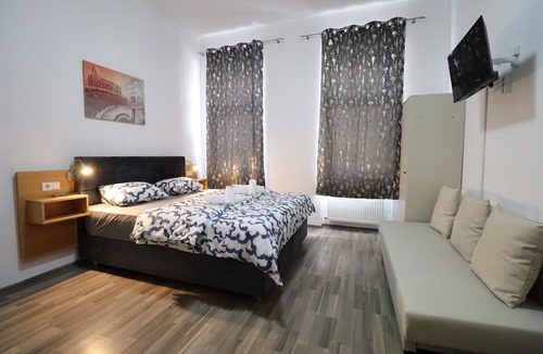 Hundsturm Hotel | Grey Palazzo