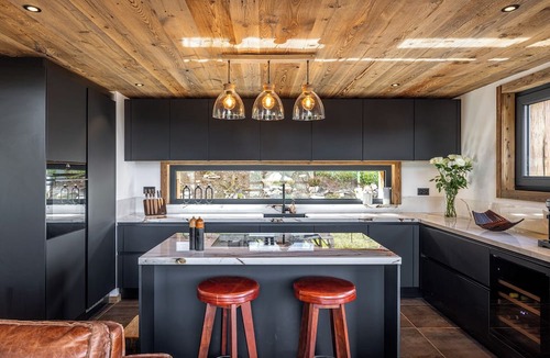 La Tzoumaz Ski Chalet | Exclusive stay in La Tzoumaz - the doorstep of Verbier and the 4 Vallées