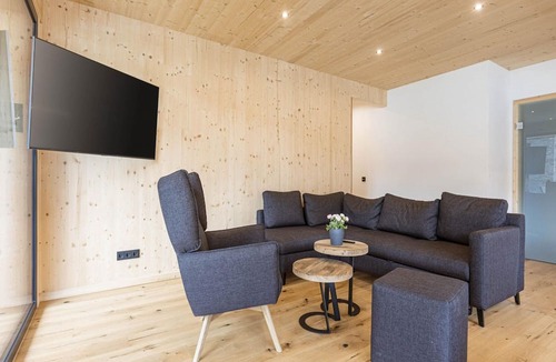 Sankt Lorenzen ob Murau Apartment | Spacious Apartment With Pool