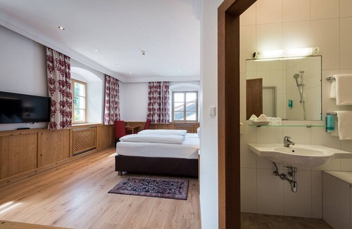 Schwaz Hotel | Hotel Plankenhof B&B