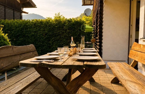 Kirchdorf in Tirol Apartment | Modern apartment with garden and mountain views