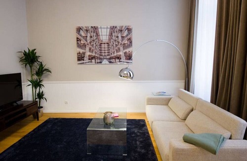 Innere Stadt Apartment | One-Bedroom Apartment with Terrace - Urania