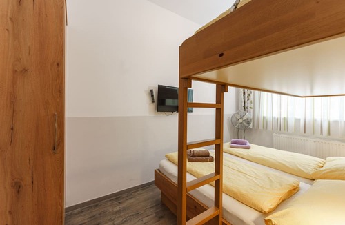 Loretto Apartment | Salzburg: Apartment RIVERSIDE 1 for 1 - 10 people