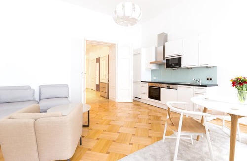 Innere Stadt Apartment | HeyMi Apartments Stephansdom