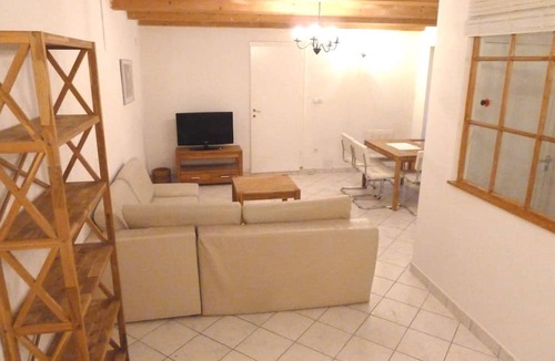 Innere Stadt Apartment | Duplex Apartment in Historic City Center three bedrooms metro