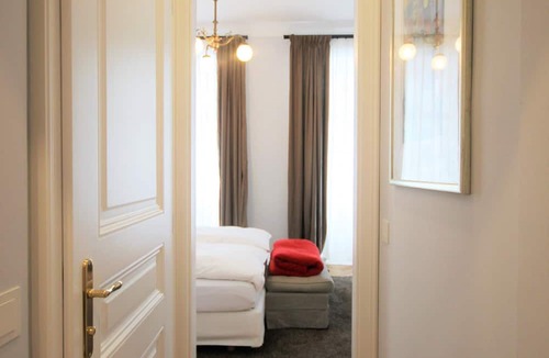 Margareten Apartment | Stylish and stately apartment in a prime location