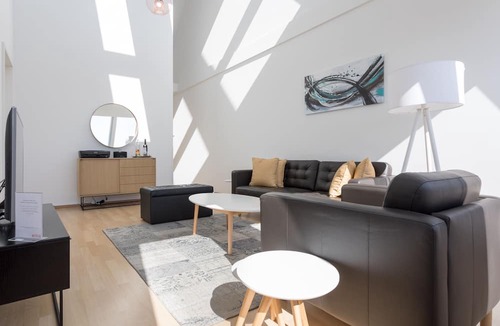 Wieden Apartment | Modern Penthouse Duplex Suite very close to Opera and Karlskirsche #1of4