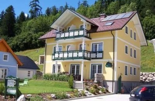 Thorl Apartment | Grimmingblick in Bad Mitterndorf by Interhome