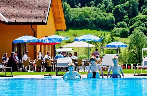 Sankt Peter am Kammersberg House | Bella Austria Vacation Park: "Mars" Mobile Home for 6 People