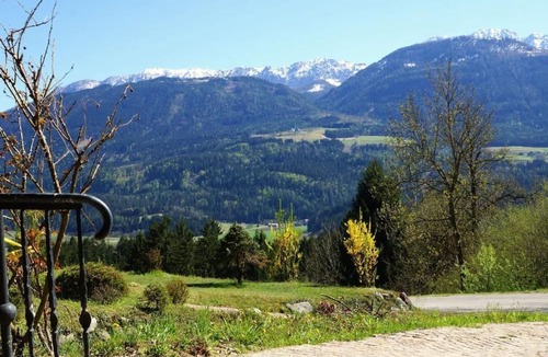 Berg im Drautal House | Glocknerhaus Naturdomizil in den Alpen by Interhome