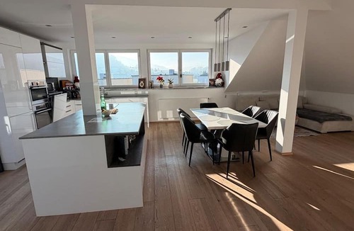 Pinsdorf Apartment | Moser Vacation Rental - Apartment, separate toilet and bathroom/shower