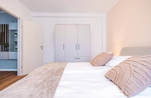 Donaustadt Apartment | 2BR&1LR Apartment Ideal for 5P, Near Donaustadt