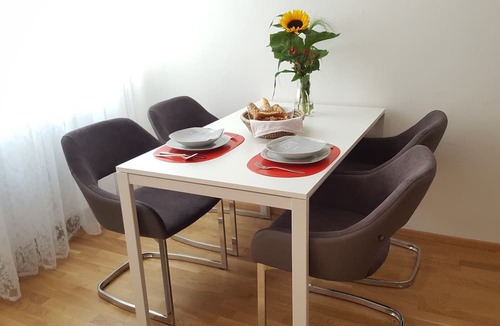 Graz City Centre Apartment | Studio apartment in the heart of Graz's old town -kitchen, bathroom, WC, balcony