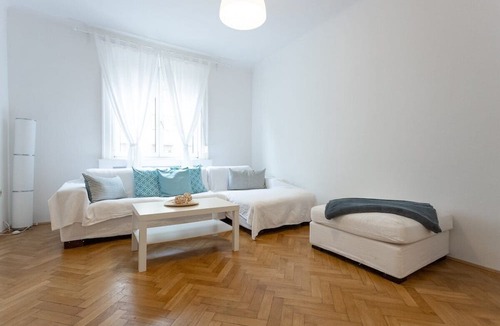Wieden Apartment | CITY CENTER | OPERA STREET | little Italy