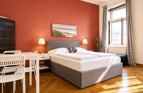 Wahring Apartment | 4 Great Apartment Near AKH - Ideal for Groups of 19
