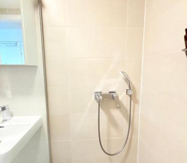 Grinzing Apartment | Cozy Apartment in Quiet Area I 5 PAX
